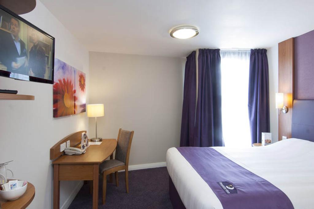 Premier Inn Newhaven Bagian luar foto