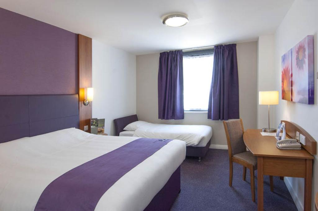 Premier Inn Newhaven Bagian luar foto