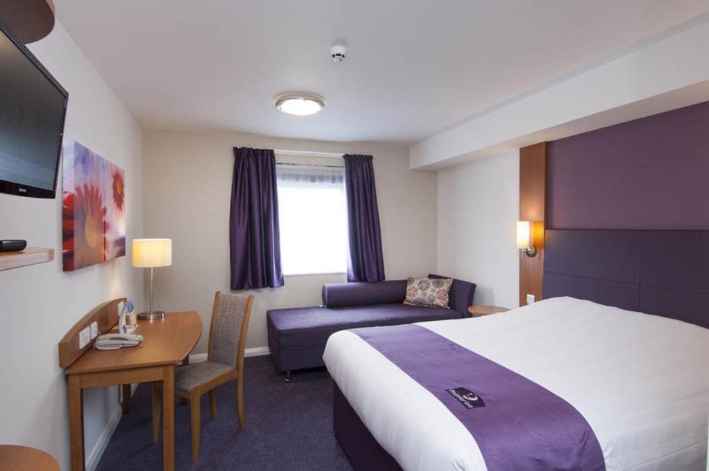 Premier Inn Newhaven Bagian luar foto