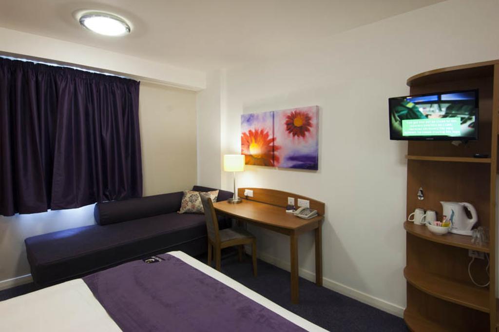 Premier Inn Newhaven Bagian luar foto