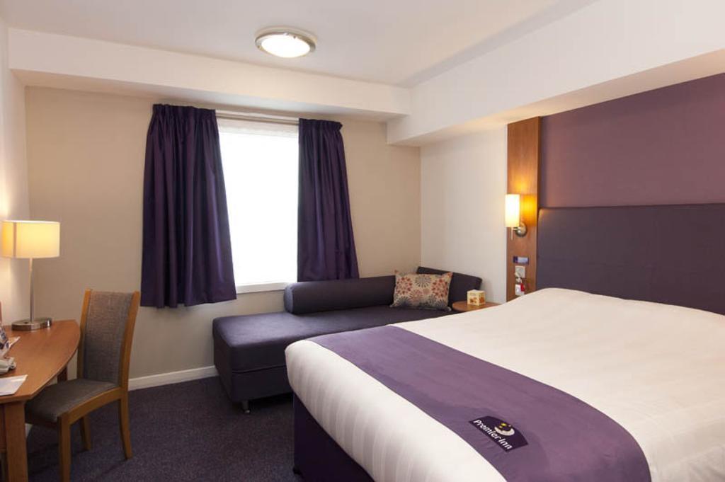 Premier Inn Newhaven Bagian luar foto