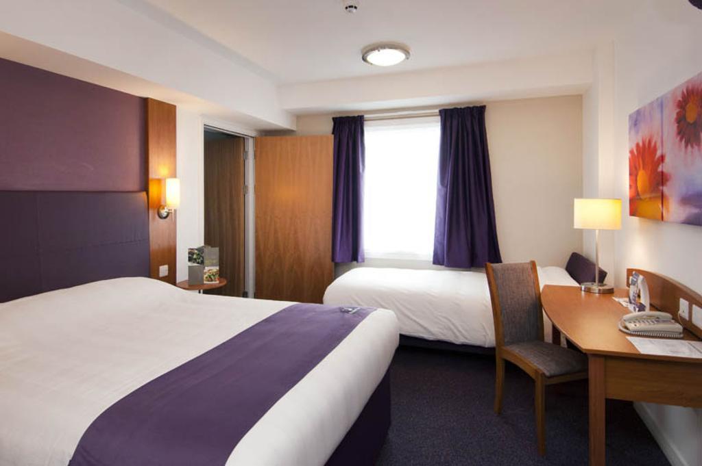 Premier Inn Newhaven Bagian luar foto