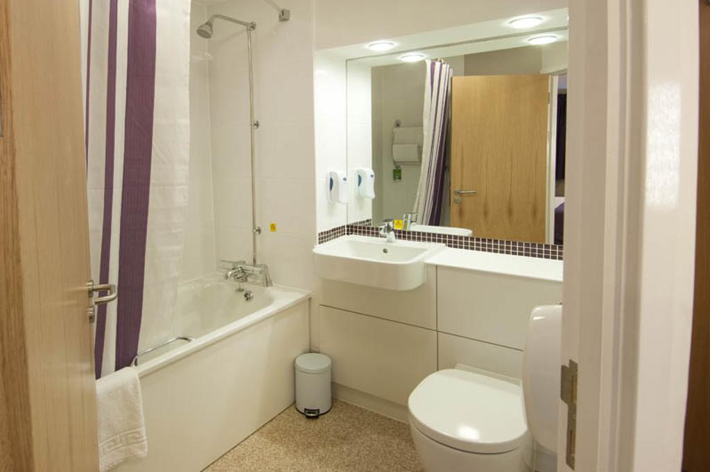 Premier Inn Newhaven Bagian luar foto