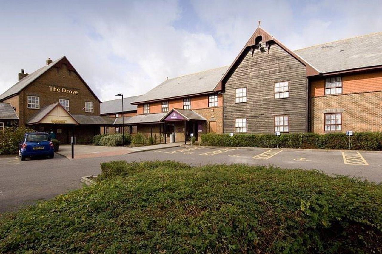 Premier Inn Newhaven Bagian luar foto