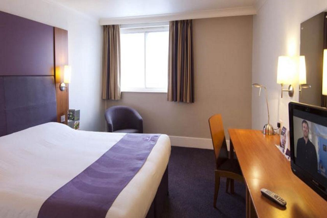 Premier Inn Newhaven Bagian luar foto