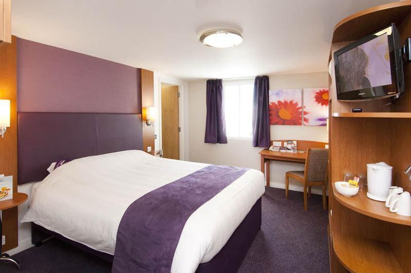 Premier Inn Newhaven Bagian luar foto